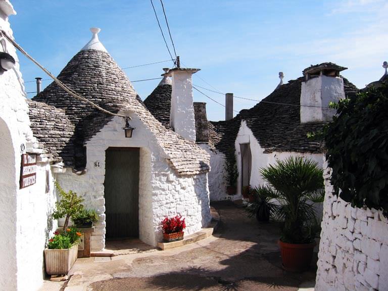 trulli evlerinin sokakları